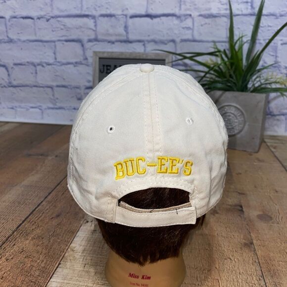 Adjustable khaki Buc-ee's baseball hat - Picture 3 of 7